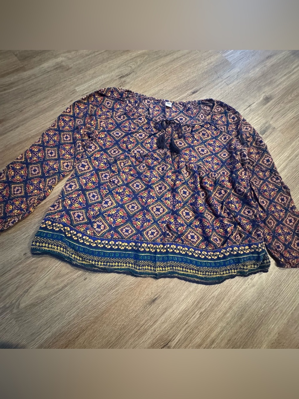 Old Navy Navy and Gold Patterned Peasant Blouse